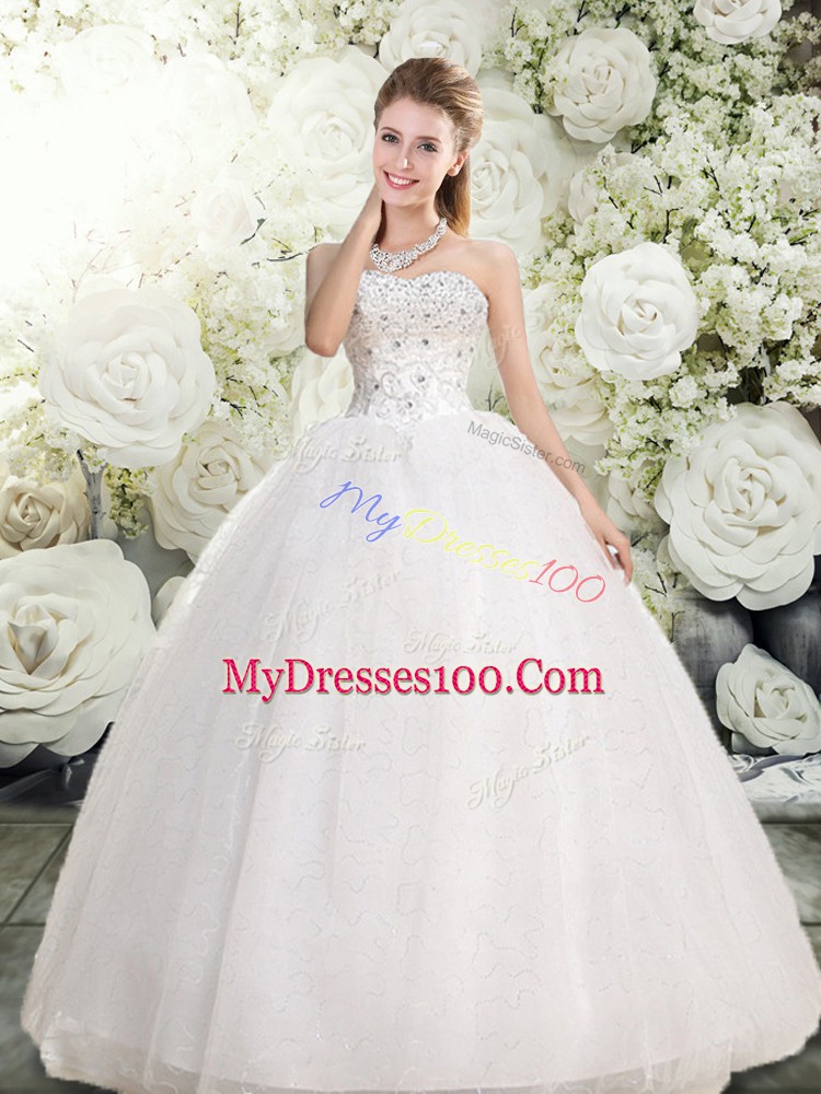 Luxury White Lace Up Sweetheart Beading Wedding Gown Tulle Sleeveless