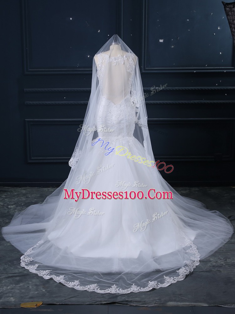 White Sleeveless Tulle Brush Train Side Zipper Wedding Dresses for Wedding Party
