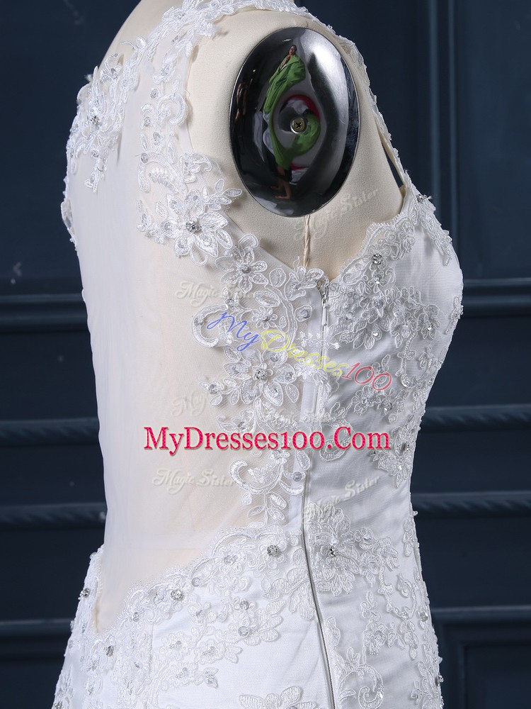 White Sleeveless Tulle Brush Train Side Zipper Wedding Dresses for Wedding Party