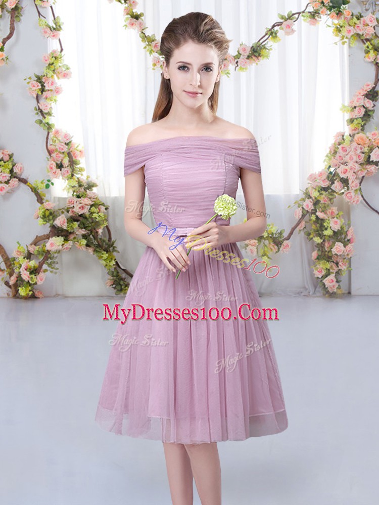 Graceful Short Sleeves Tulle Knee Length Lace Up Court Dresses for Sweet 16 in Pink with Belt