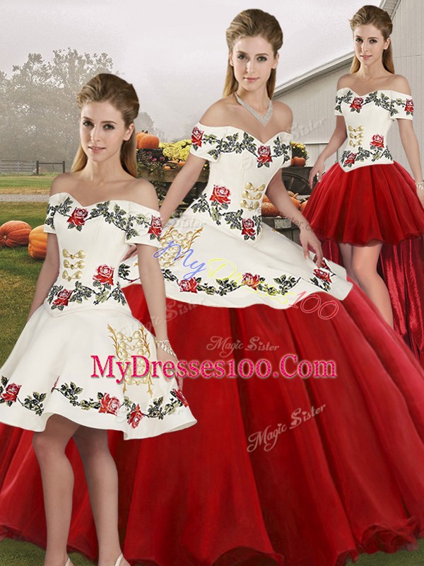 Super Organza Off The Shoulder Sleeveless Lace Up Embroidery Quinceanera Dresses in White And Red