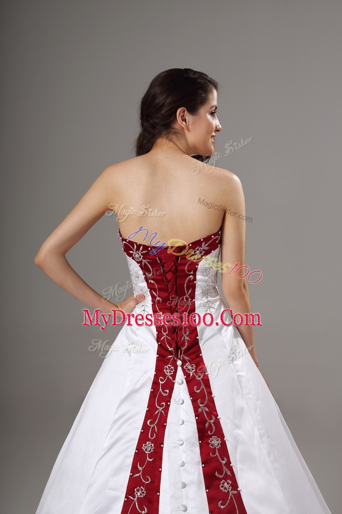 Inexpensive Sleeveless Beading and Embroidery Lace Up Wedding Gown with White Brush Train