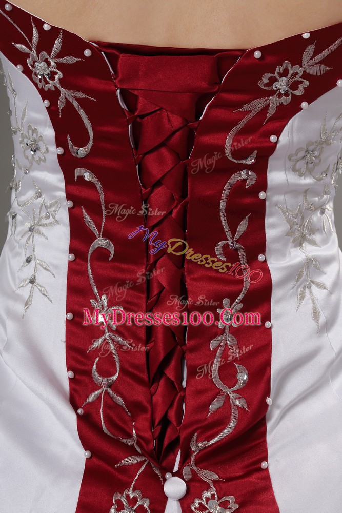 Inexpensive Sleeveless Beading and Embroidery Lace Up Wedding Gown with White Brush Train