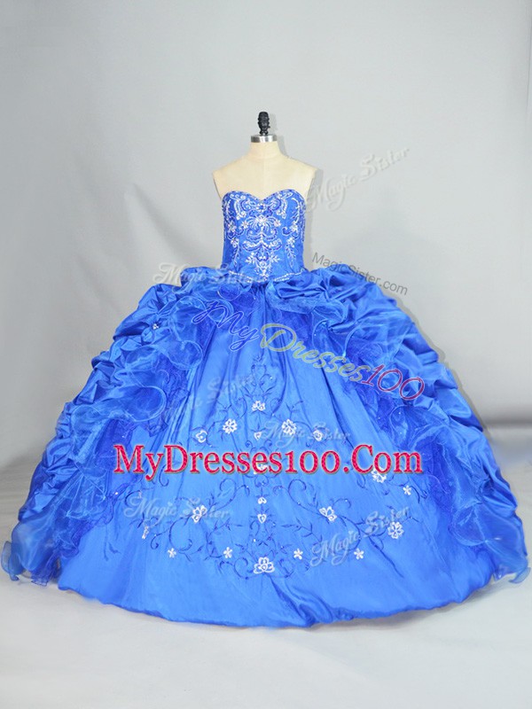 Sweetheart Sleeveless Taffeta Ball Gown Prom Dress Embroidery and Pick Ups Lace Up