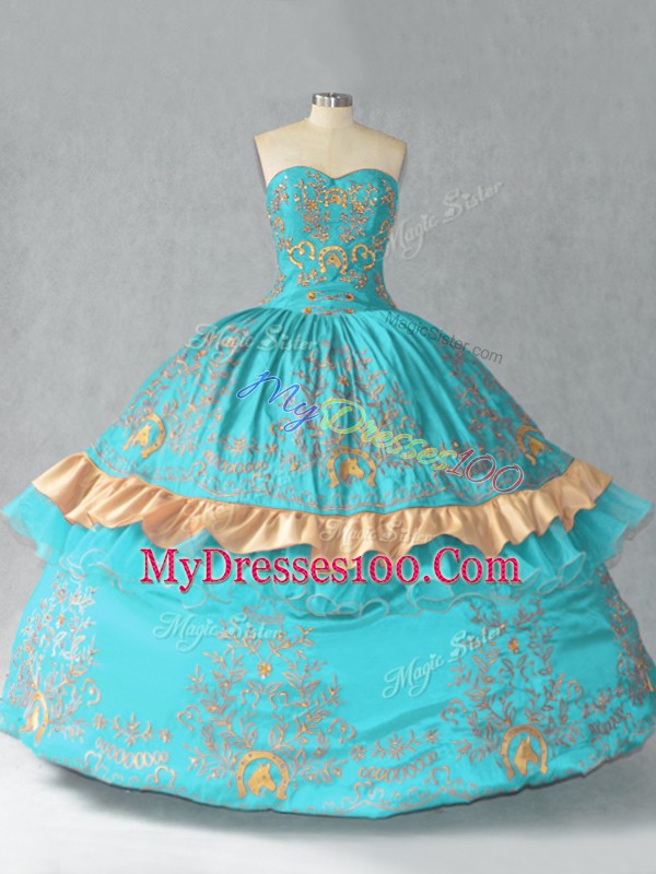 Pretty Sleeveless Embroidery and Bowknot Lace Up 15 Quinceanera Dress
