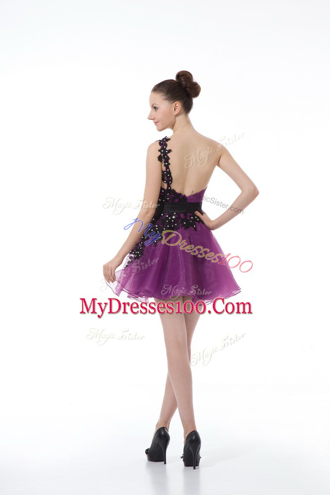 Sleeveless Beading and Lace and Appliques Zipper Cocktail Dresses