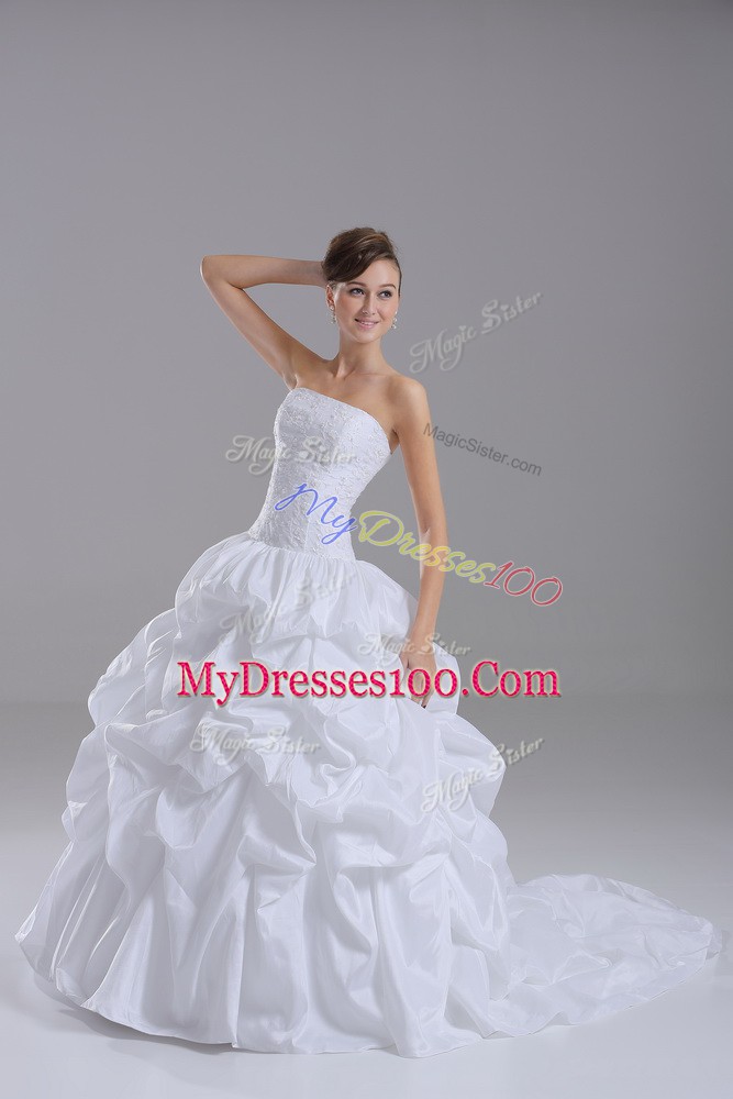 Lovely White Sleeveless Brush Train Lace and Pick Ups Wedding Gowns