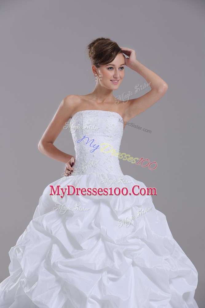 Lovely White Sleeveless Brush Train Lace and Pick Ups Wedding Gowns