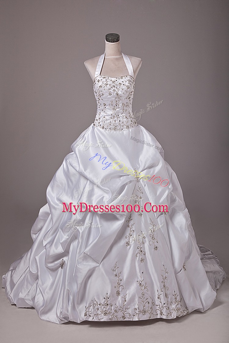 High Quality Sleeveless Taffeta Brush Train Lace Up Wedding Dresses in White with Beading and Embroidery and Pick Ups