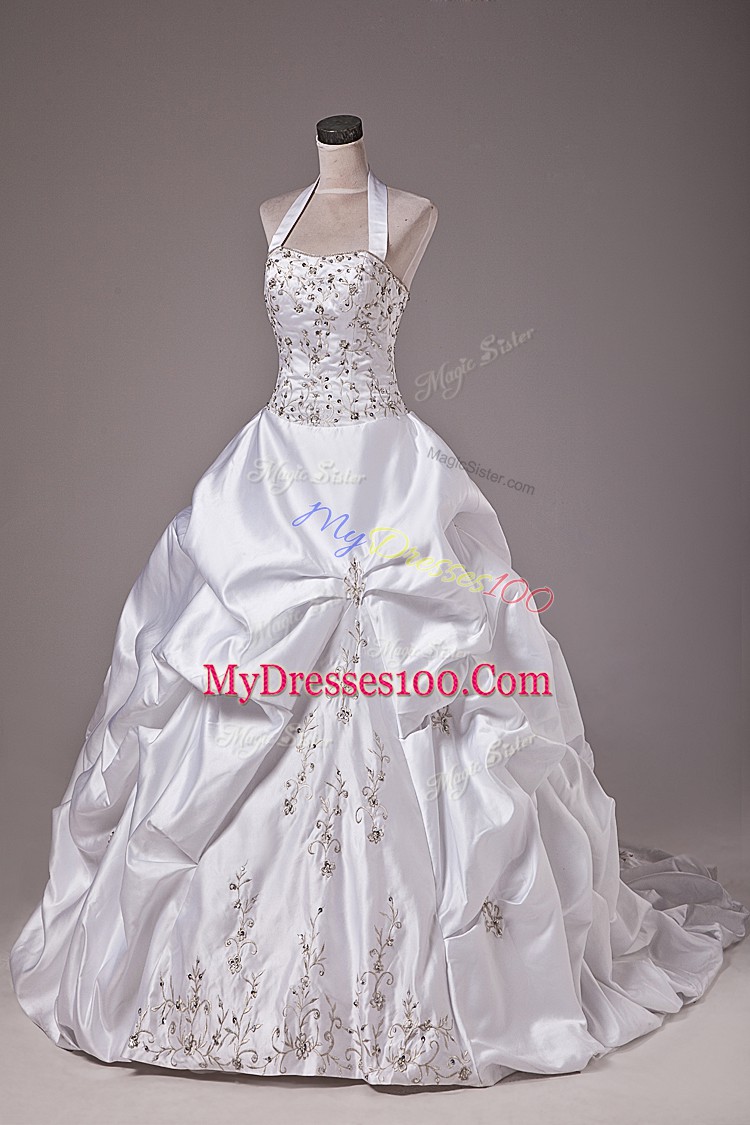 High Quality Sleeveless Taffeta Brush Train Lace Up Wedding Dresses in White with Beading and Embroidery and Pick Ups