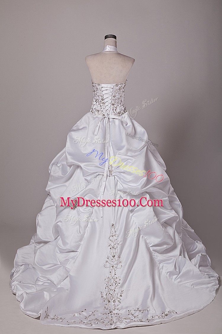 High Quality Sleeveless Taffeta Brush Train Lace Up Wedding Dresses in White with Beading and Embroidery and Pick Ups