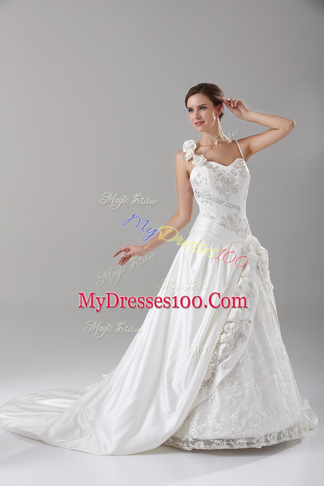 Custom Design Lace and Embroidery and Hand Made Flower Wedding Dress White Lace Up Sleeveless Brush Train