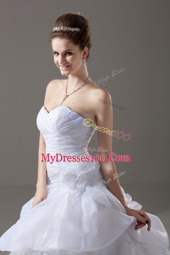 Ideal Sweetheart Sleeveless Wedding Dress Brush Train Appliques and Hand Made Flower White Organza