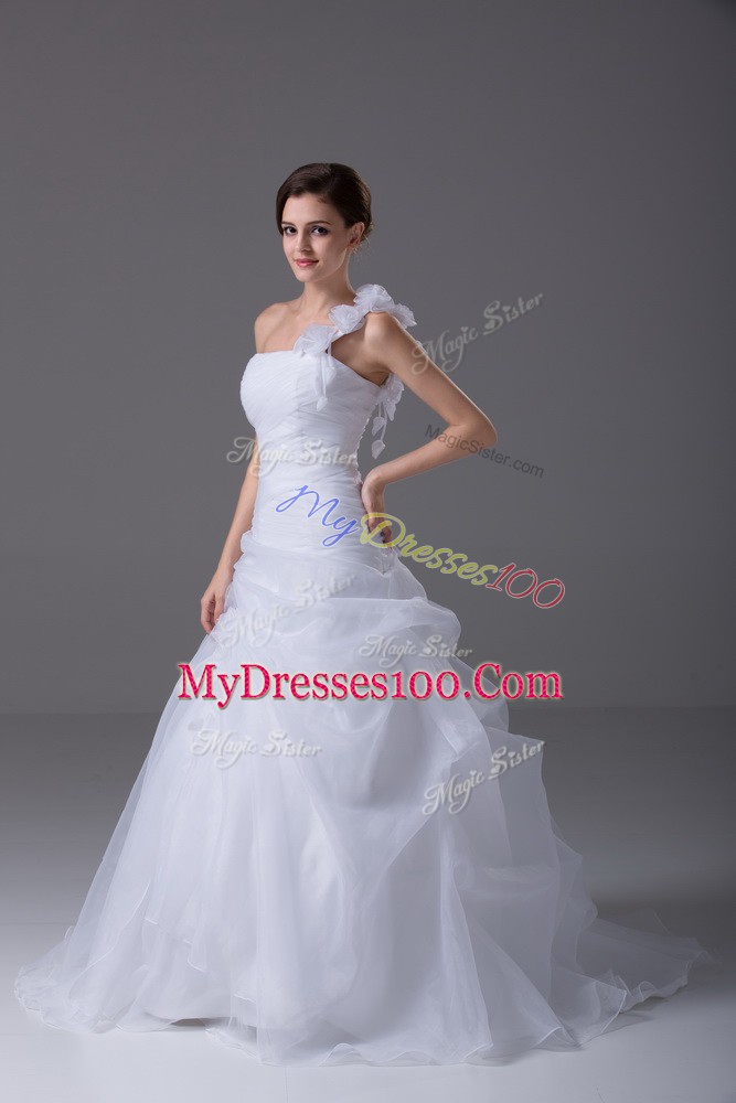 White Sleeveless Organza Brush Train Lace Up Wedding Gown for Wedding Party
