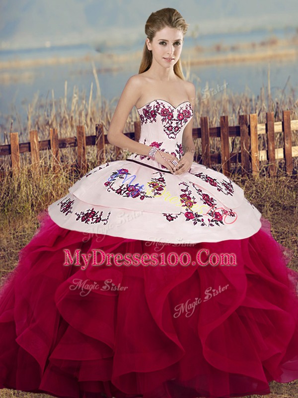 High End Sleeveless Tulle Floor Length Lace Up 15th Birthday Dress in White And Red with Embroidery and Ruffles and Bowknot