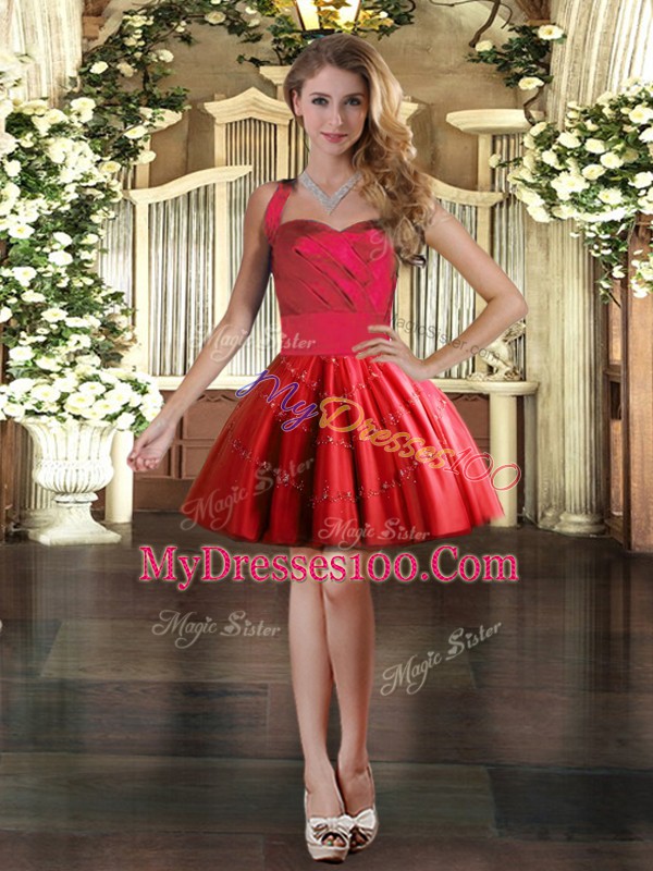 Deluxe Halter Top Sleeveless Prom Dress Mini Length Appliques Red Tulle