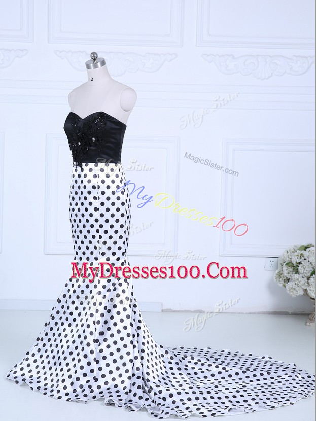 White And Black Printed Zipper Sweetheart Sleeveless Prom Dress Brush Train Lace