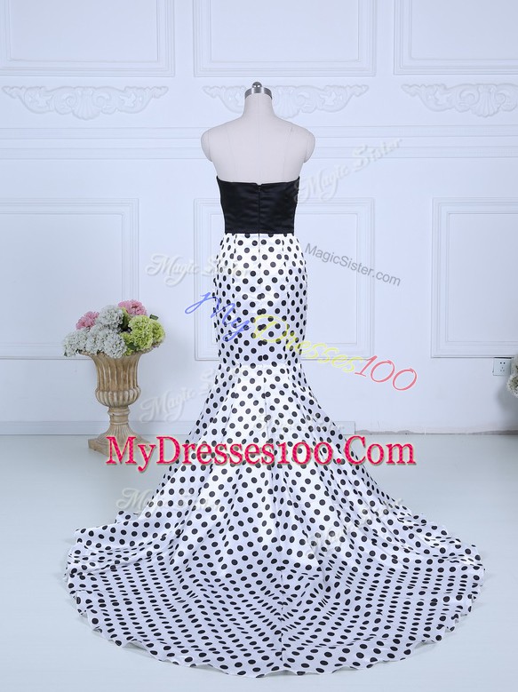 White And Black Printed Zipper Sweetheart Sleeveless Prom Dress Brush Train Lace