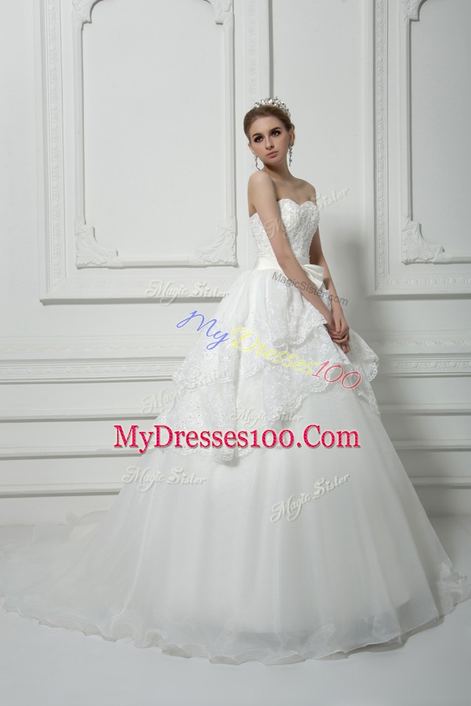 Unique Lace Up Bridal Gown White for Wedding Party with Beading and Lace and Bowknot Brush Train