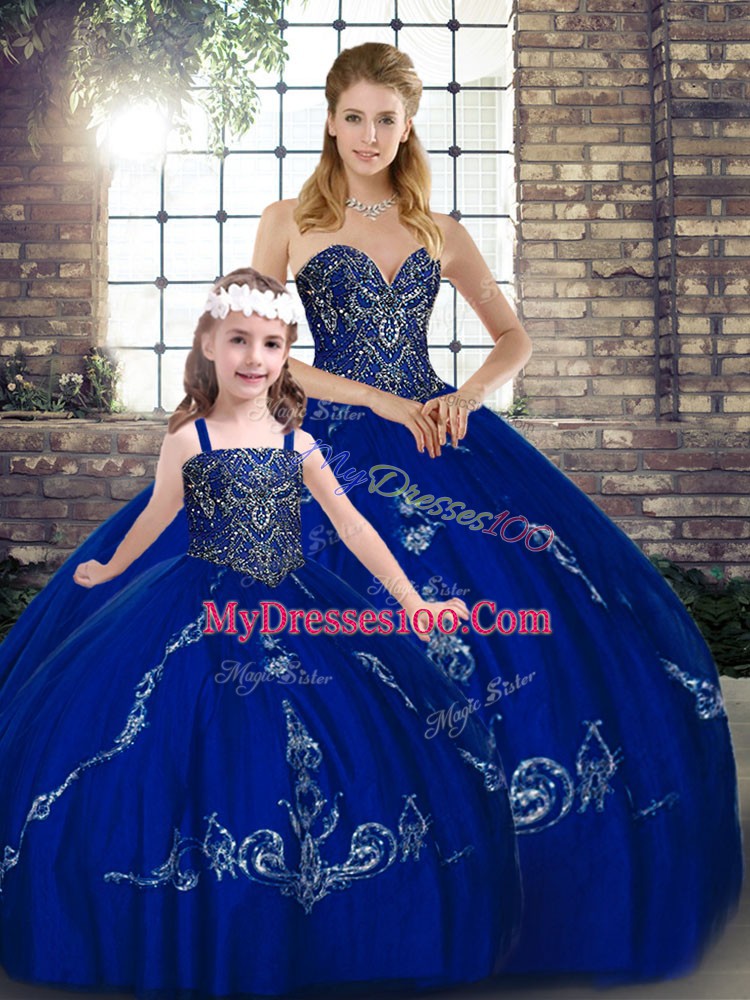 Customized Tulle Sweetheart Sleeveless Lace Up Beading and Embroidery 15 Quinceanera Dress in Royal Blue