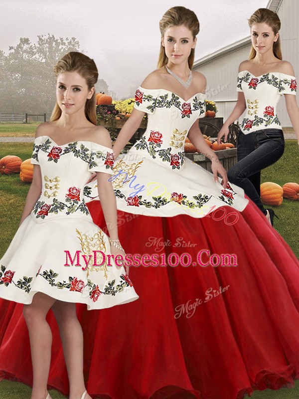 White And Red Three Pieces Off The Shoulder Sleeveless Organza Floor Length Lace Up Embroidery Sweet 16 Dress