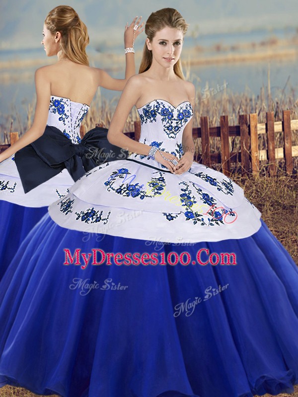 Royal Blue Sleeveless Embroidery and Bowknot Floor Length Quinceanera Gowns