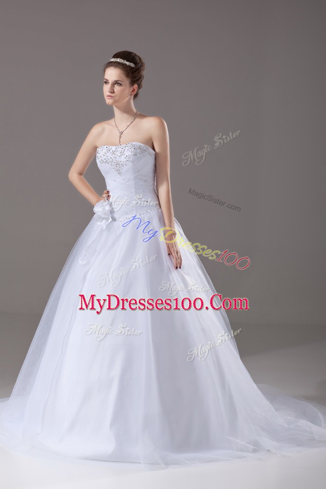 Best White Sweetheart Neckline Beading and Hand Made Flower Wedding Gown Sleeveless Lace Up
