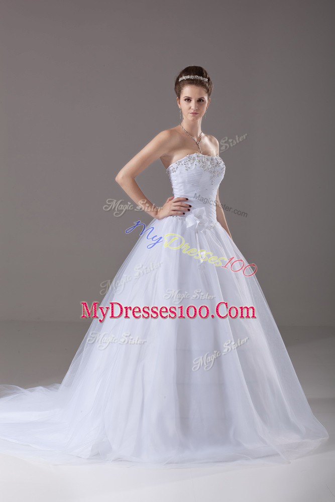 Best White Sweetheart Neckline Beading and Hand Made Flower Wedding Gown Sleeveless Lace Up
