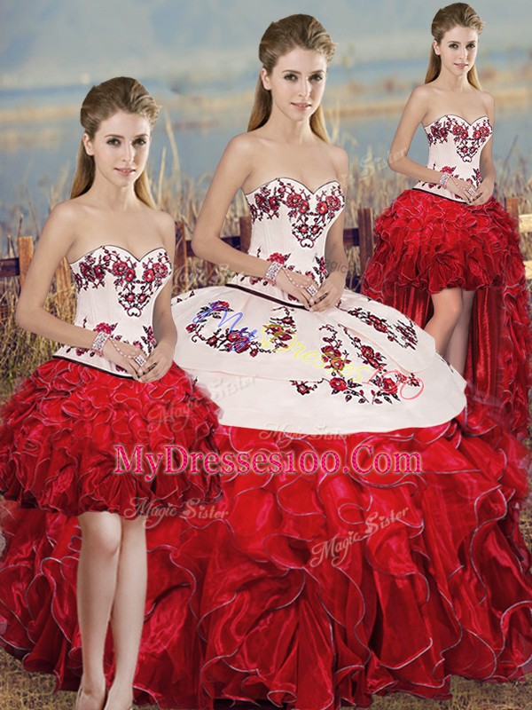 High End Floor Length Ball Gowns Sleeveless White And Red Sweet 16 Dresses Lace Up