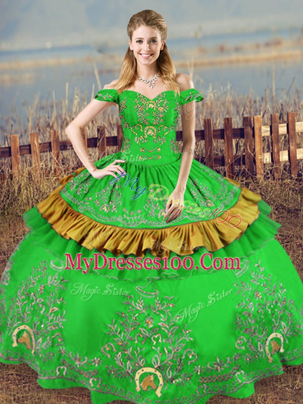 Off The Shoulder Sleeveless Satin Quince Ball Gowns Embroidery Lace Up