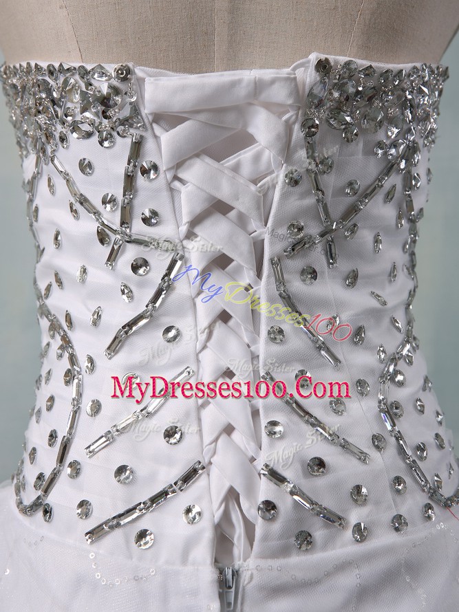 Sweetheart Sleeveless Tulle Wedding Gowns Beading and Lace Chapel Train Lace Up