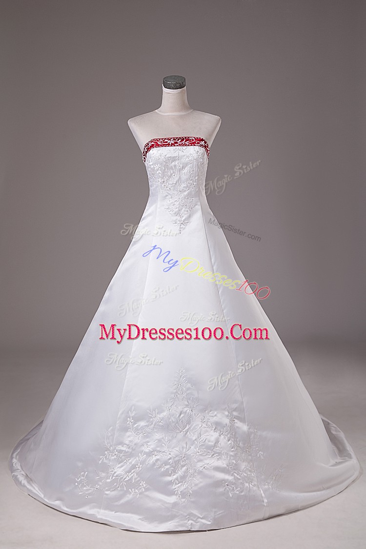 Fine Brush Train Ball Gowns Wedding Dresses White Strapless Satin Sleeveless Lace Up