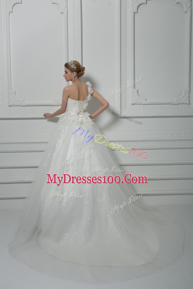 Smart Sleeveless Tulle Brush Train Lace Up Wedding Gowns in White with Beading and Lace and Hand Made Flower