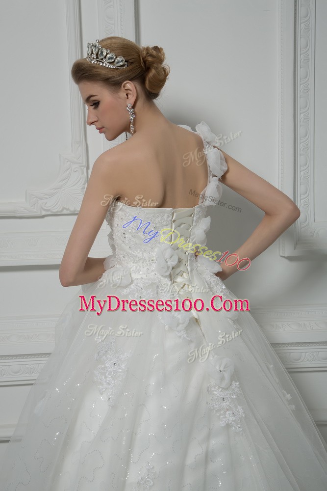 Smart Sleeveless Tulle Brush Train Lace Up Wedding Gowns in White with Beading and Lace and Hand Made Flower