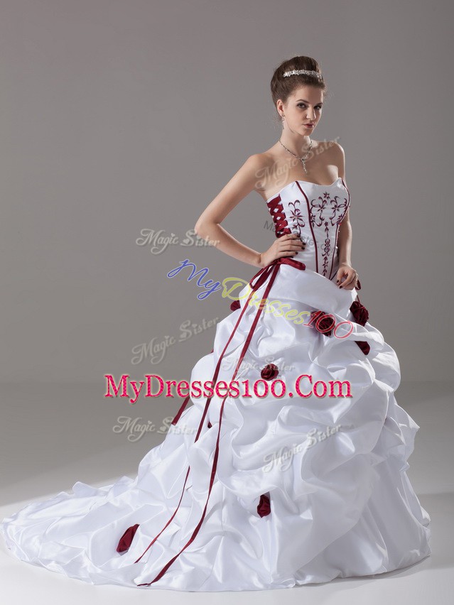 Low Price Brush Train Ball Gowns Wedding Dress White Sweetheart Taffeta Sleeveless Lace Up