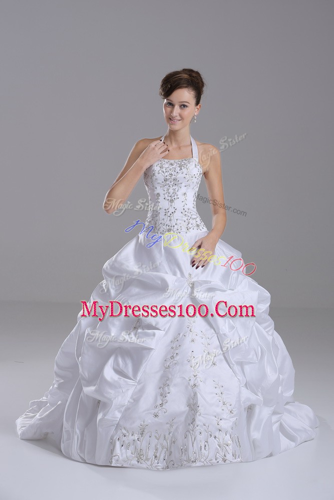 On Sale White Wedding Gown Halter Top Sleeveless Brush Train Lace Up