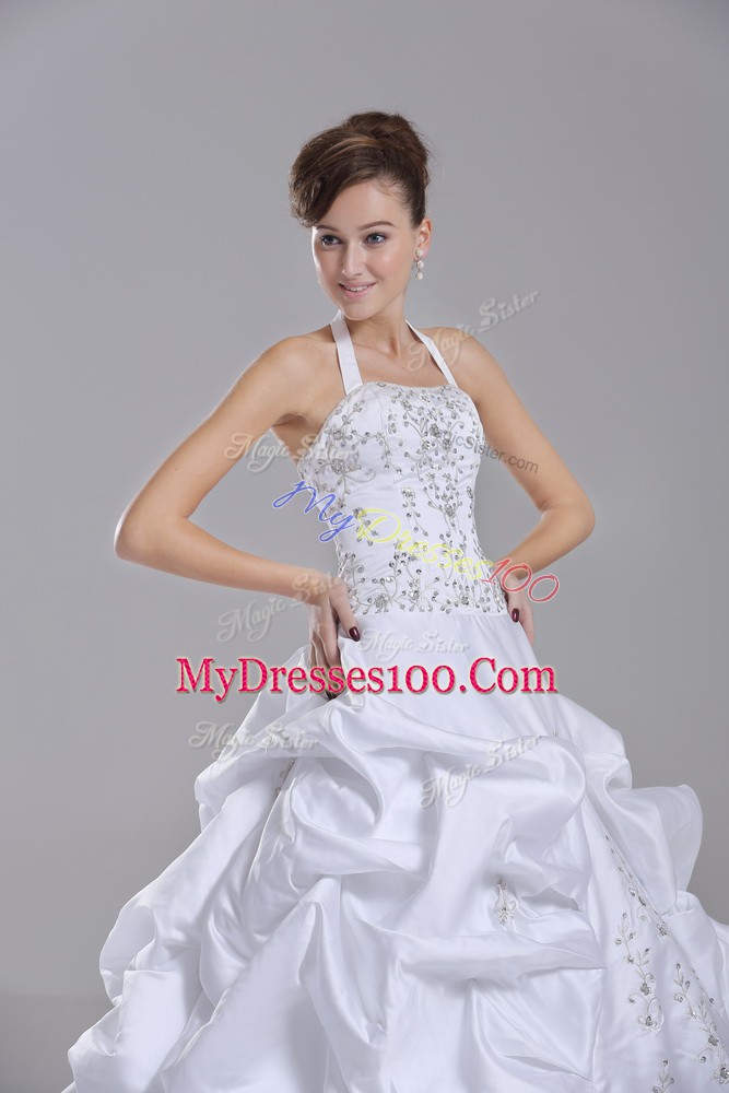 On Sale White Wedding Gown Halter Top Sleeveless Brush Train Lace Up