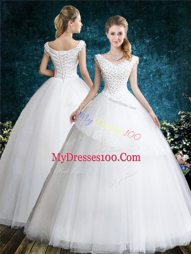 V-neck Sleeveless Wedding Dresses Floor Length Lace and Appliques White Tulle