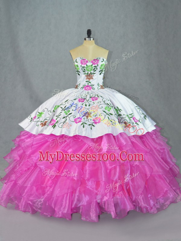Sweetheart Sleeveless Quince Ball Gowns Floor Length Embroidery and Ruffles Lilac Organza