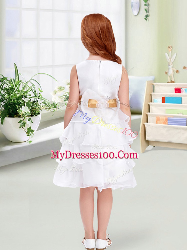 Elegant White Empire Scoop Sleeveless Organza Knee Length Zipper Ruffled Layers and Bowknot Flower Girl Dress