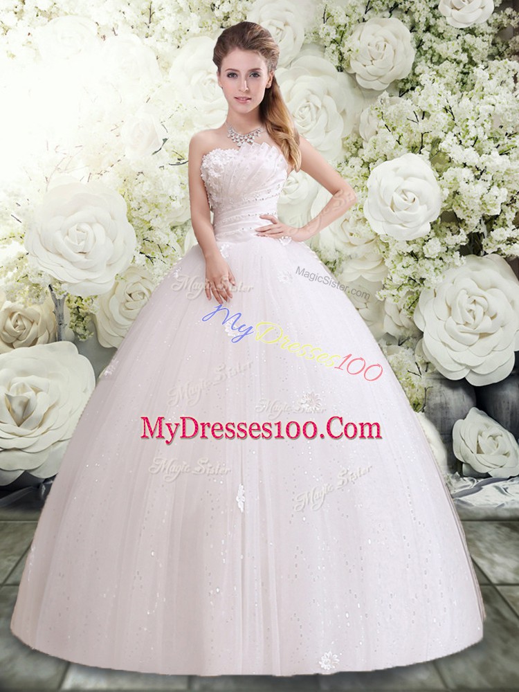 Enchanting Strapless Sleeveless Tulle Wedding Gown Appliques and Ruching Lace Up