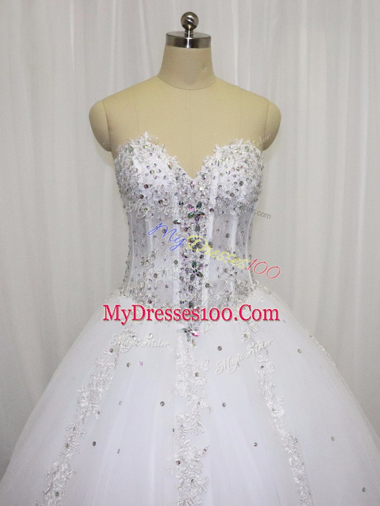 Popular White Ball Gowns Tulle Sweetheart Sleeveless Beading and Appliques Lace Up Wedding Dresses Court Train