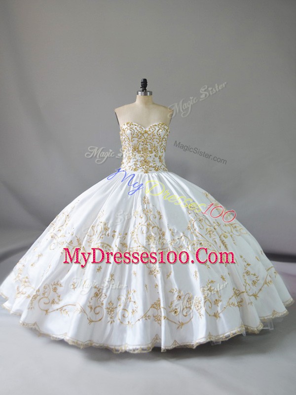 Customized Ball Gowns Vestidos de Quinceanera White Sweetheart Satin Sleeveless Floor Length Lace Up