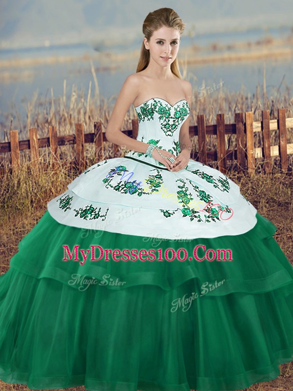 Floor Length Lace Up Vestidos de Quinceanera Green for Military Ball and Sweet 16 and Quinceanera with Embroidery and Bowknot