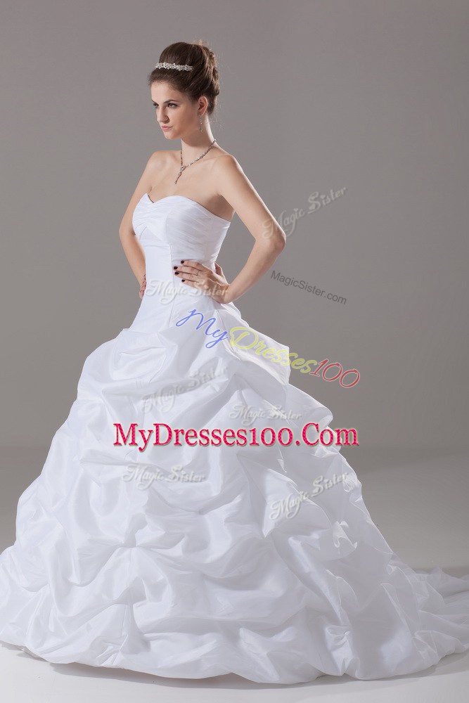 Taffeta Sleeveless Wedding Gowns Brush Train and Pick Ups