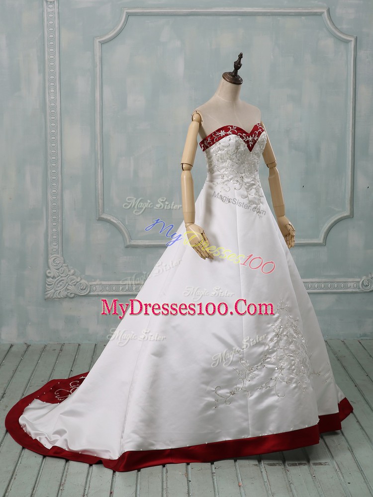 White Sweetheart Lace Up Beading and Embroidery Wedding Gowns Brush Train Sleeveless