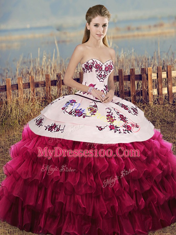Stylish White And Red Sleeveless Embroidery and Ruffled Layers and Bowknot Floor Length Vestidos de Quinceanera