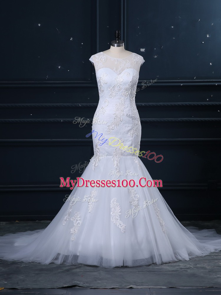 Spectacular White Clasp Handle Scoop Lace Wedding Gowns Tulle Sleeveless Brush Train