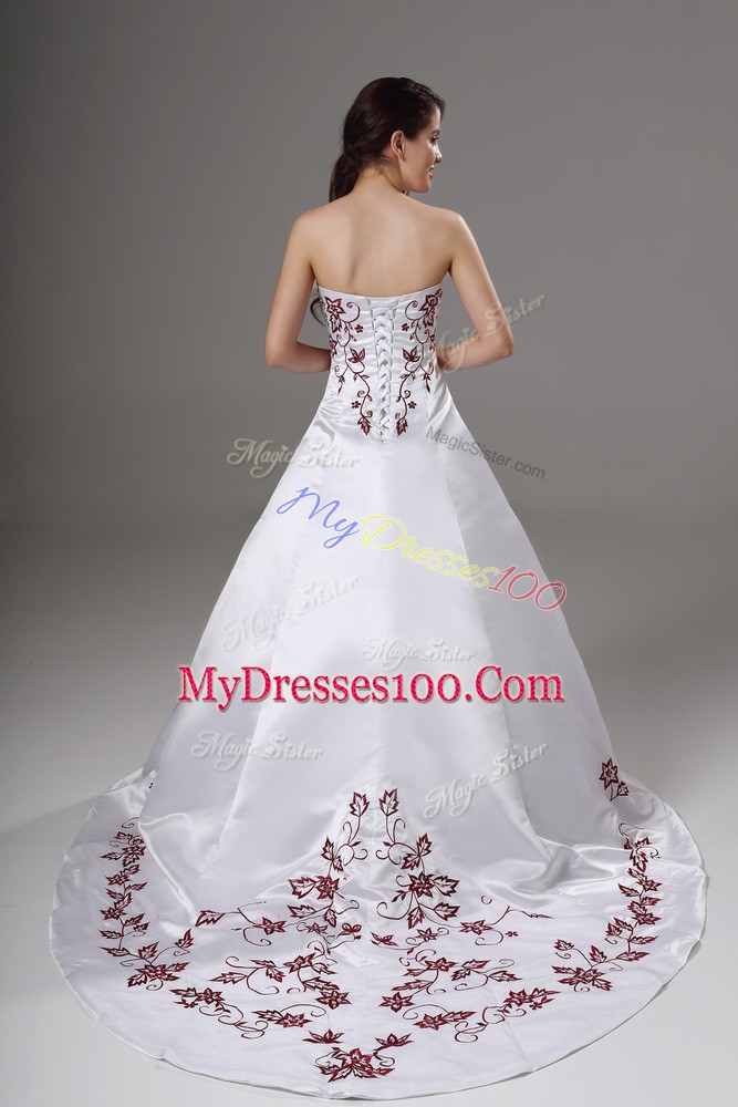Clearance Strapless Sleeveless Satin Wedding Dress Embroidery Brush Train Lace Up