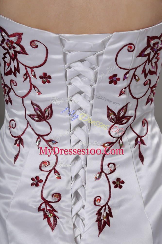 Clearance Strapless Sleeveless Satin Wedding Dress Embroidery Brush Train Lace Up